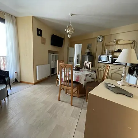Tour De Garde Ax Les Thermes Appartement *