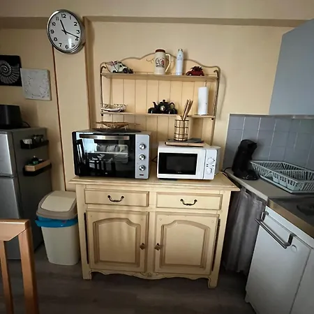 Tour De Garde Ax Les Thermes Appartamento *