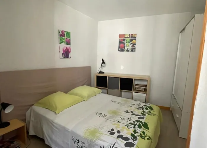 Tour De Garde Ax Les Thermes אקס-לה-טרמה