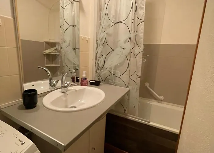 Tour De Garde Ax Les Thermes *